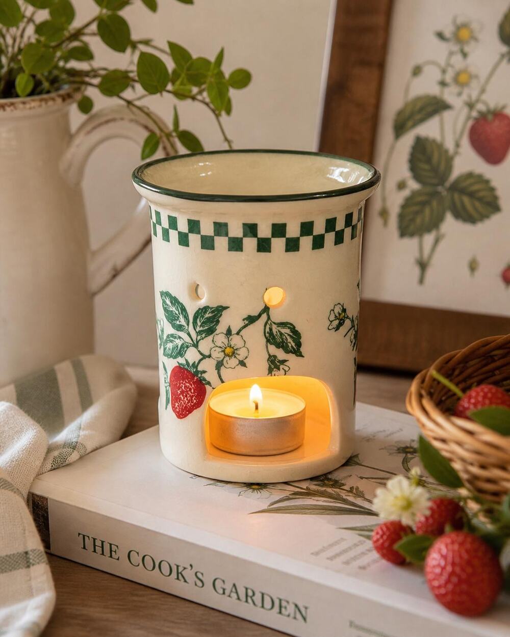 Vintage Ganz Strawberry Ceramic Wax Melt Burner Cottagecore Tealight Holder